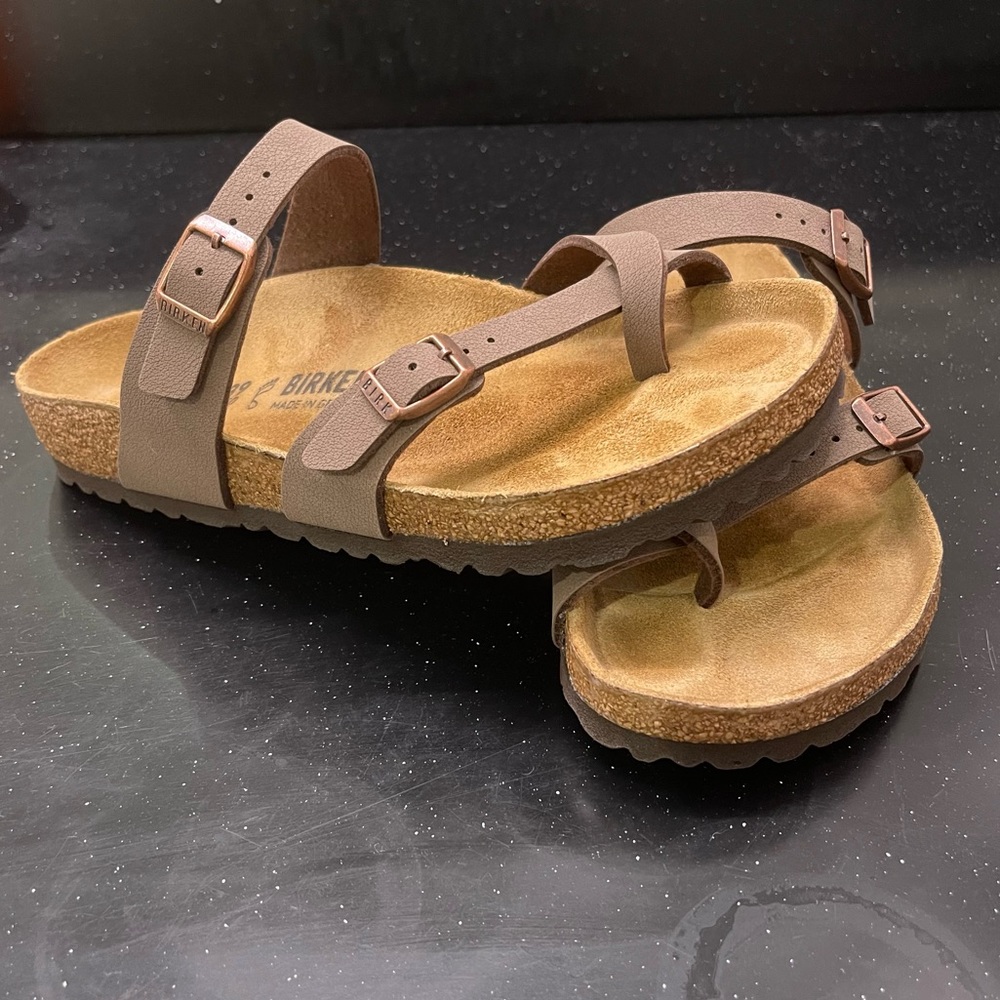 Birkenstock Mayari sandal
